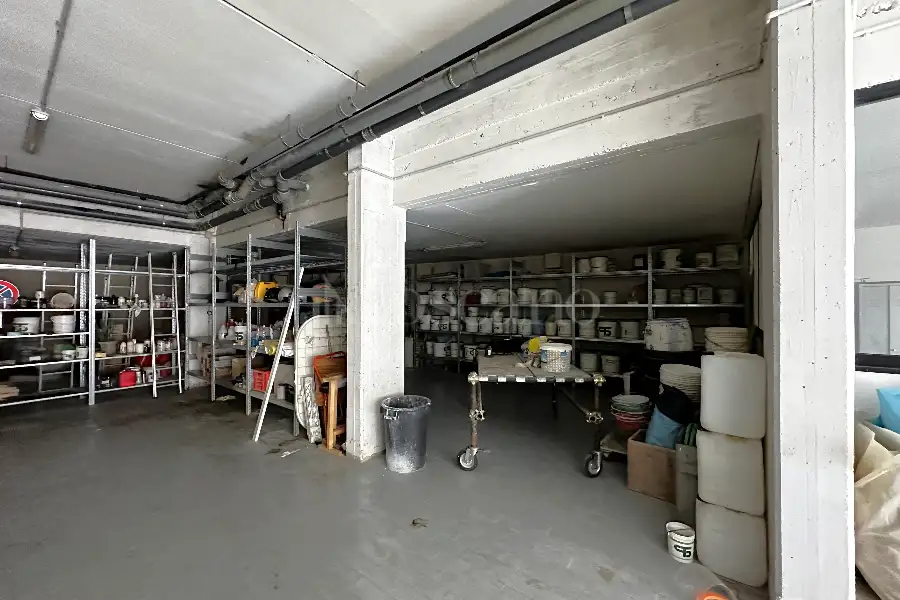 Magazzino in vendita di 230 mq a €175.000 (rif. 19/2024)