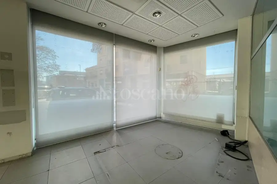 Negozio in vendita di 180 mq a €439.000 (rif. 6/2026)