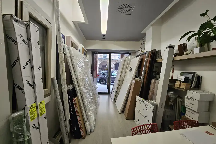 Negozio in vendita di 60 mq a €140.000 (rif. 57/2024)