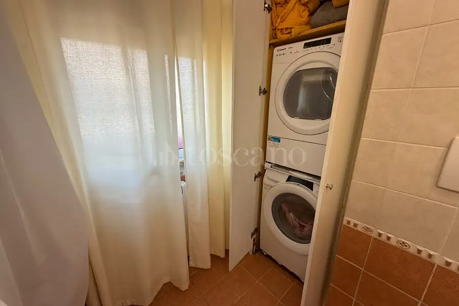 Attico in vendita di 106 mq a €299.000 (rif. 12/2026)