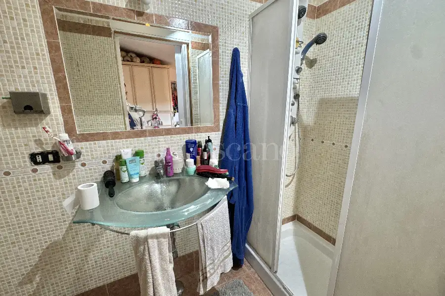 Villa Plurifamiliare in vendita di 300 mq a €649.000 (rif. 18/2026)