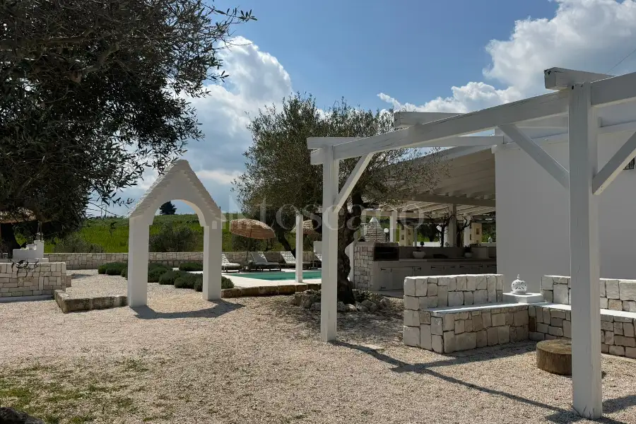 Villa in vendita di 220 mq a €849.000 (rif. 7/2026)