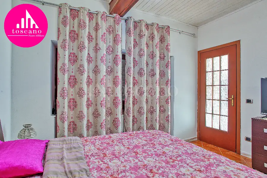 Casa Indipendente in vendita di 230 mq a €200.000 (rif. 141/2026)