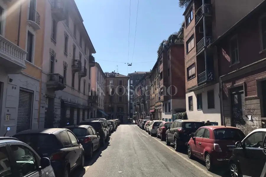 Negozio in vendita di 300 mq a €1.750.000 (rif. 13/2026)