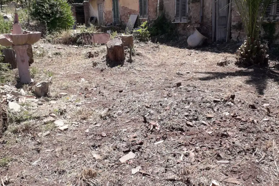 Villa in vendita di 225 mq a €100.000 (rif. 98/2016)