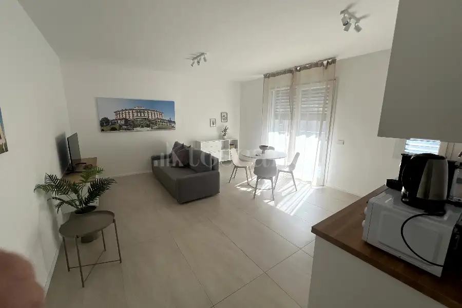 Casa in affitto di 65 mq a €1.100 (rif. 24/2024)