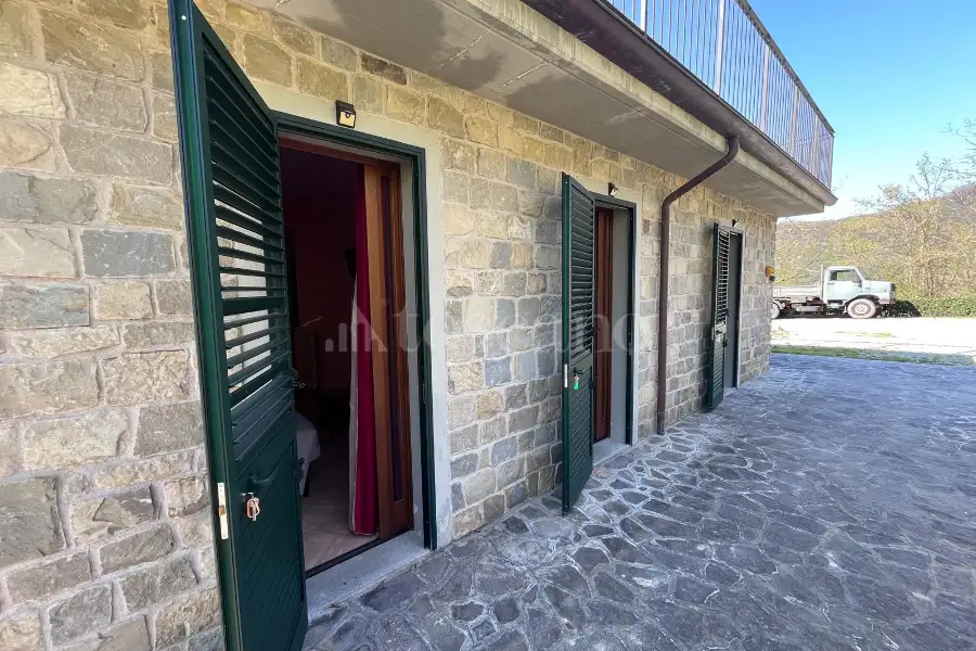 Villa in vendita di 300 mq a €825.000 (rif. 24/2025)