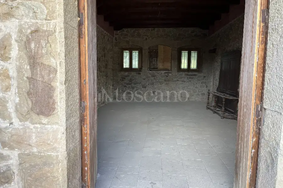 Casale in vendita di 860 mq trattativa riservata (rif. 258/2025)