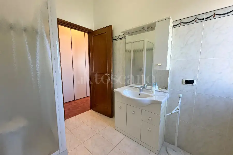 Villa in vendita di 250 mq a €739.000 (rif. 100/2026)