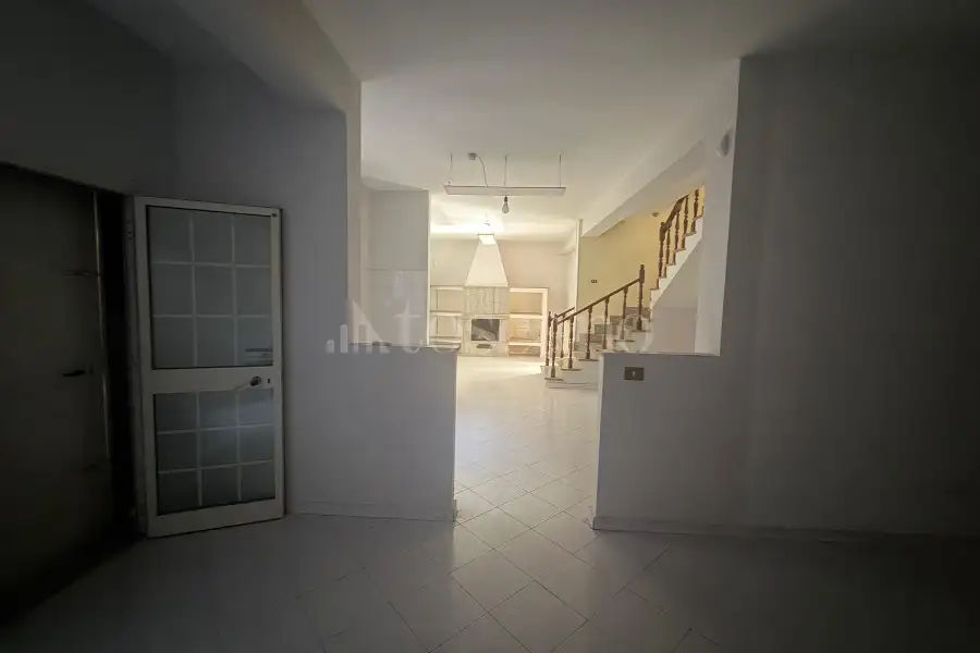 Villa Bifamiliare in vendita di 300 mq a €599.000 (rif. 52/2026)