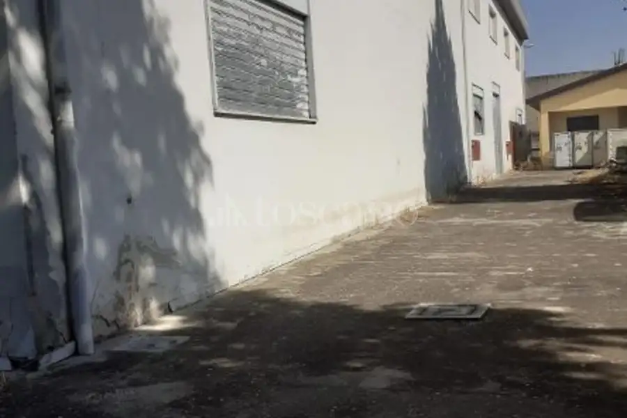 Capannone in affitto di 1.600 mq a €1.500 (rif. 26/2026)