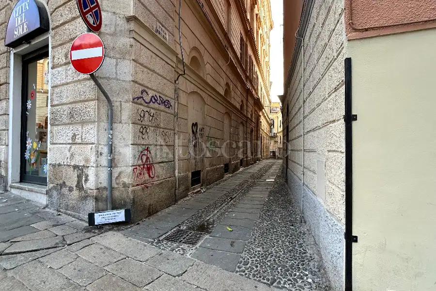 Negozio in vendita di 19 mq a €10.000 (rif. 96/2026)