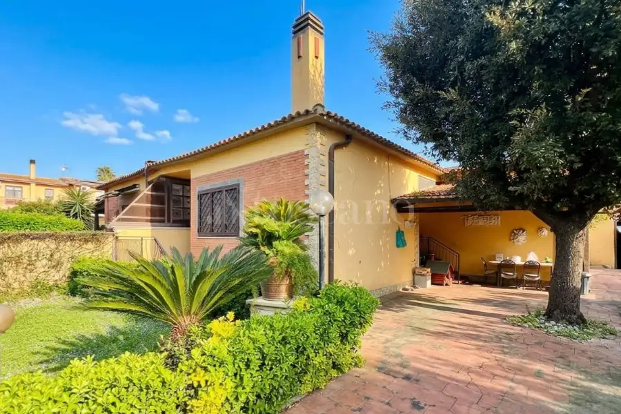 Villa Bifamiliare in vendita di 100 mq a €280.000 (rif. 36/2026)