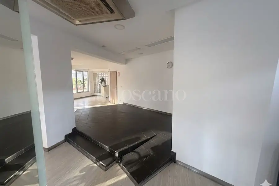 Negozio in vendita di 199 mq a €269.000 (rif. 28/2026)