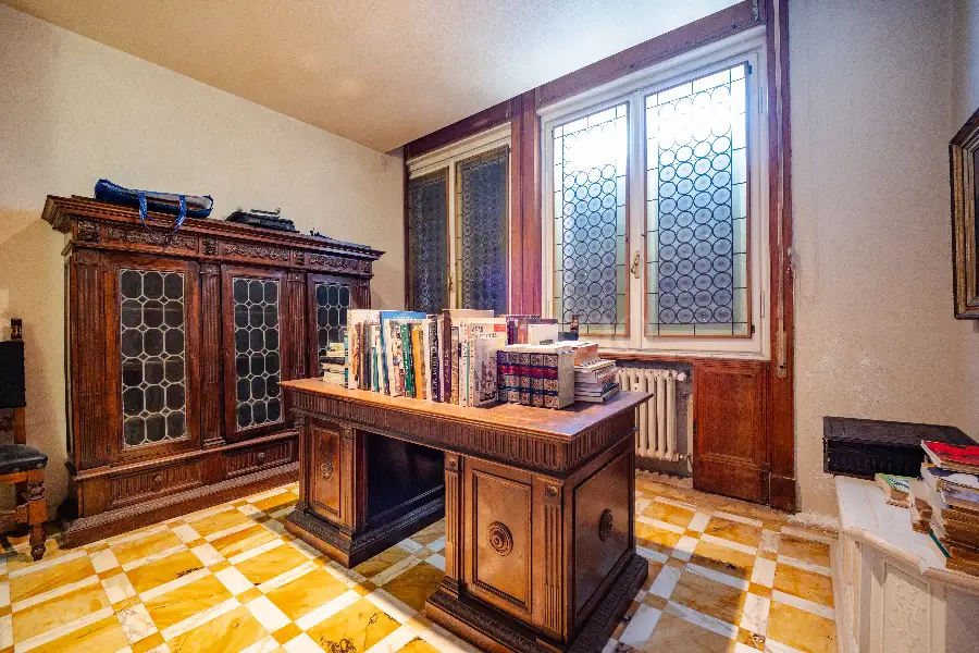 Attico in vendita di 440 mq a €1.650.000 (rif. 17/2026)