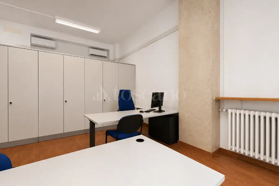 Negozio in vendita di 100 mq a €530.000 (rif. 66/2026)