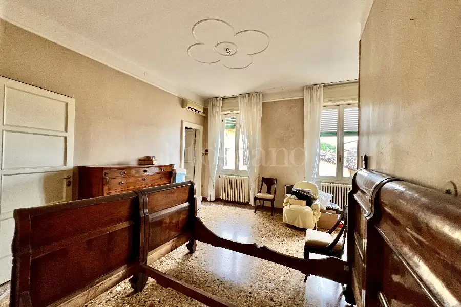 Casa Indipendente in vendita di 350 mq a €430.000 (rif. 27/2026)