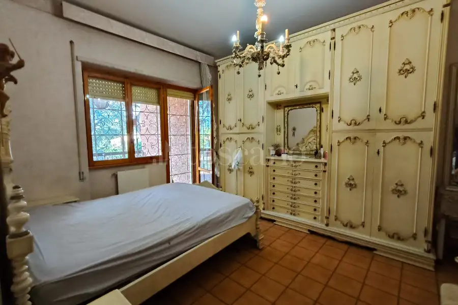 Villa Plurifamiliare in vendita di 270 mq a €485.000 (rif. 51/2026)