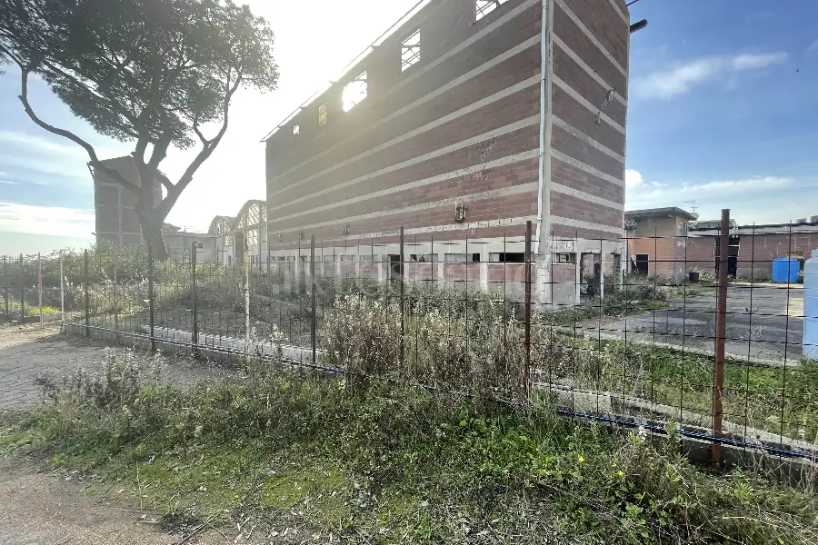 Capannone in vendita di 19.000 mq a €1.900.000 (rif. 87/2025)
