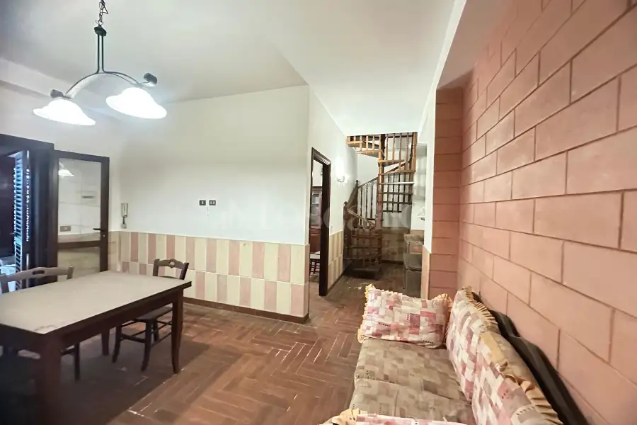 Casa Indipendente in vendita di 233 mq a €199.000 (rif. 95/2025)