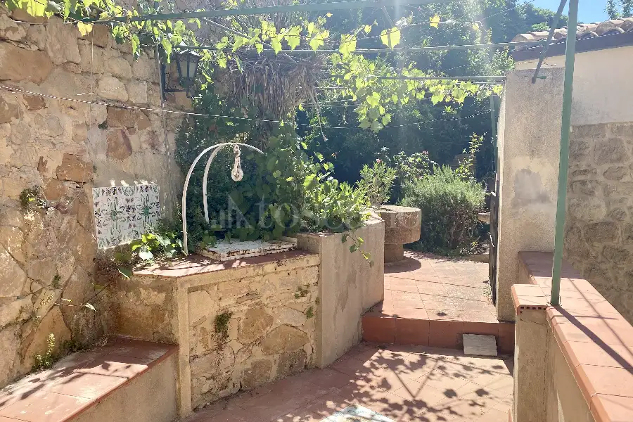 Casa Indipendente in vendita di 300 mq a €249.000 (rif. 103/2025)