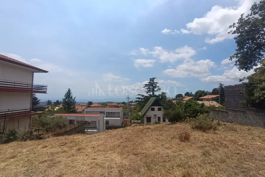 Edificabile Residenziali in vendita di 700 mq a €68.000 (rif. 88/2026)
