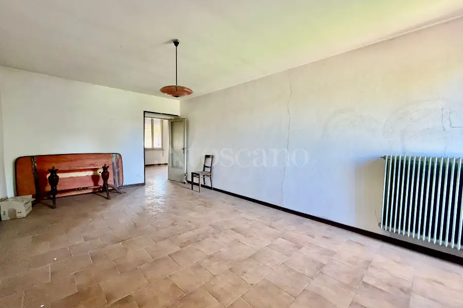 Casa Indipendente in vendita di 400 mq a €315.000 (rif. 41/2026)