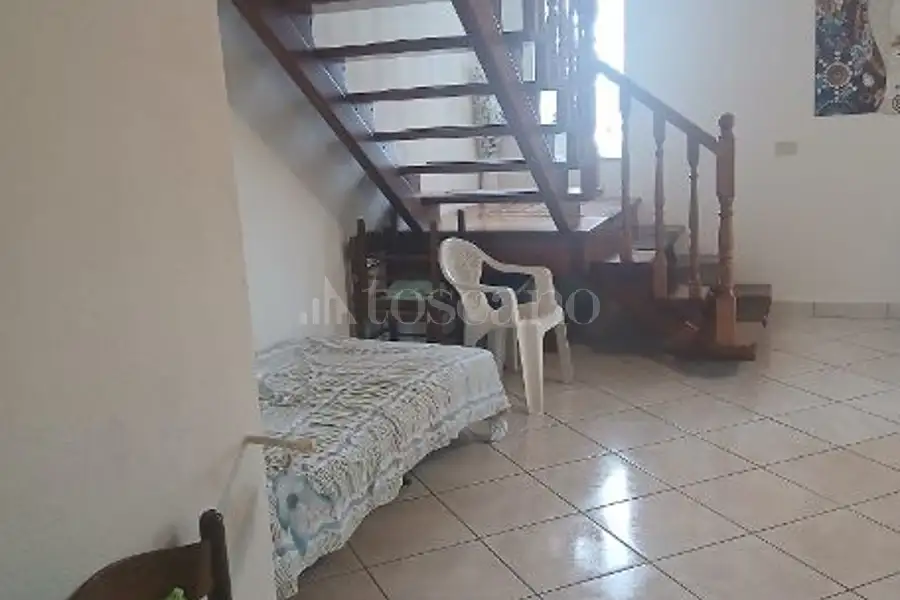 Villa Bifamiliare in vendita di 140 mq a €120.000 (rif. 32/2026)