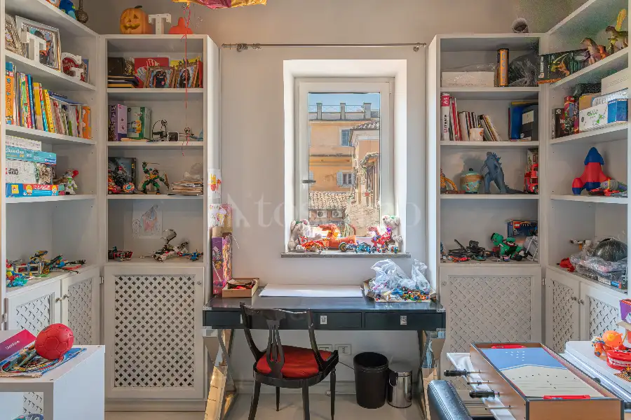 Superattico in vendita di 95 mq a €970.000 (rif. 12/2026)