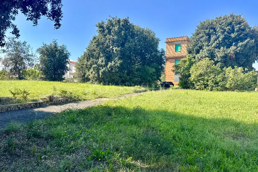 Casa Indipendente in vendita di 350 mq a €349.000 (rif. 112/2025)