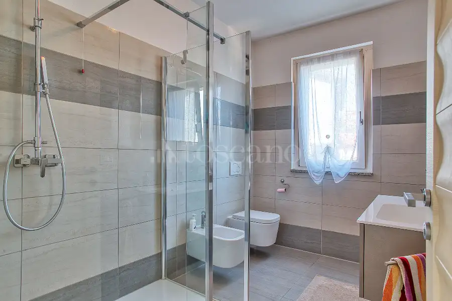 Villa in vendita di 275 mq a €820.000 (rif. 48/2026)