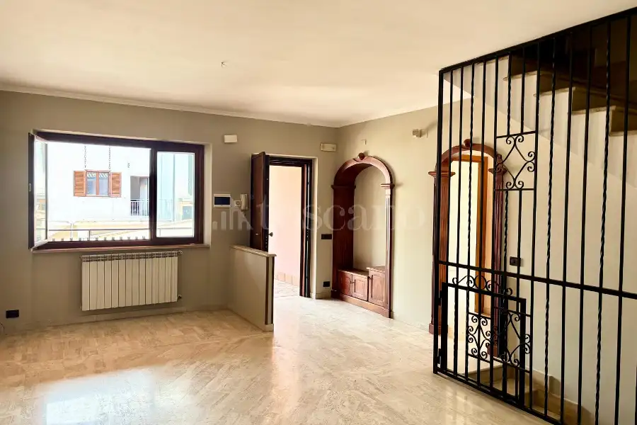 Villa Plurifamiliare in vendita di 230 mq a €299.000 (rif. 70/2024)