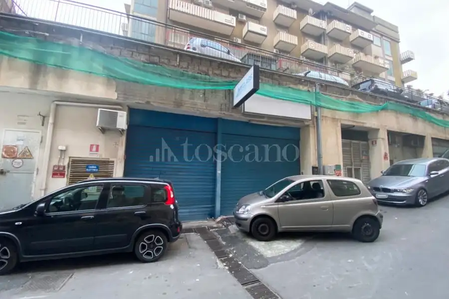 Magazzino in vendita di 1.000 mq a €289.000 (rif. 76/2026)