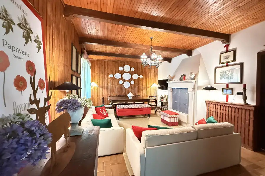 Villa Bifamiliare in vendita di 160 mq a €155.000 (rif. 12/2026)