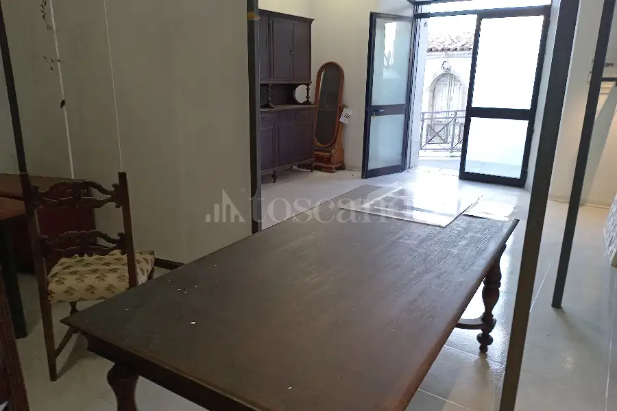 Negozio in vendita di 61 mq a €18.000 (rif. 17/2024)