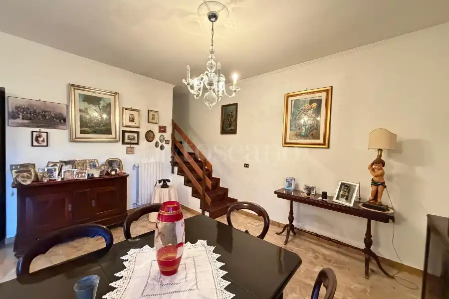 Villa Bifamiliare in vendita di 239 mq a €475.000 (rif. 43/2025)