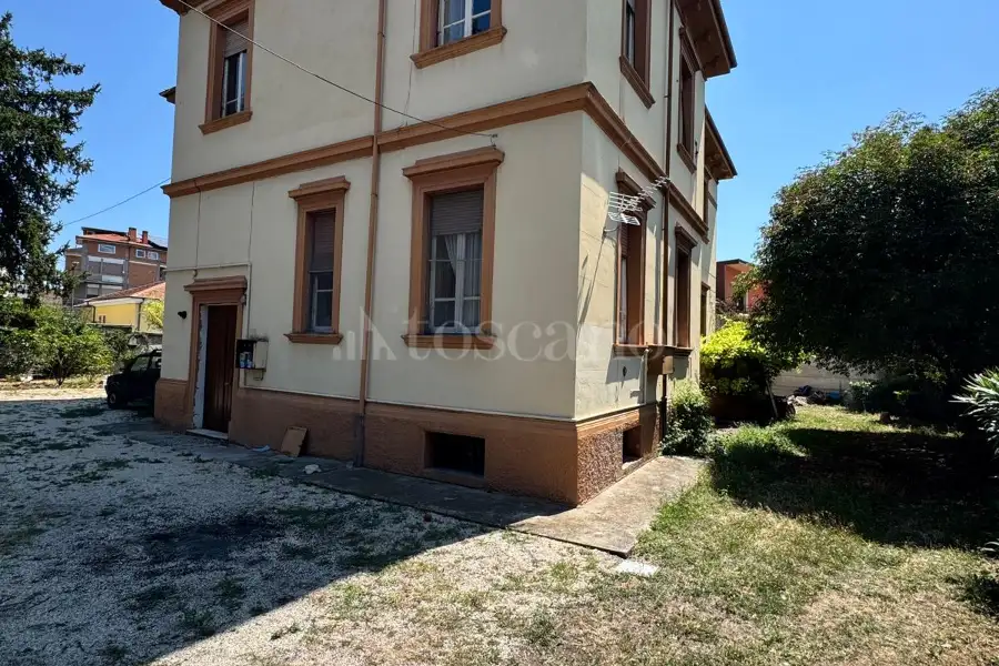 Villa in vendita di 413 mq a €700.000 (rif. 94/2025)