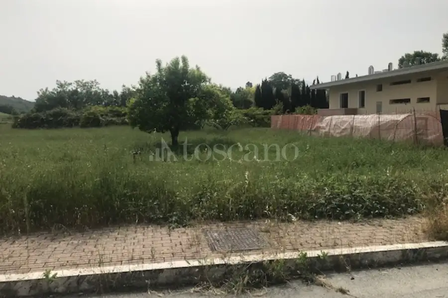 Edificabile Residenziali in vendita di 2.528 mq a €170.000 (rif. 34/2024)