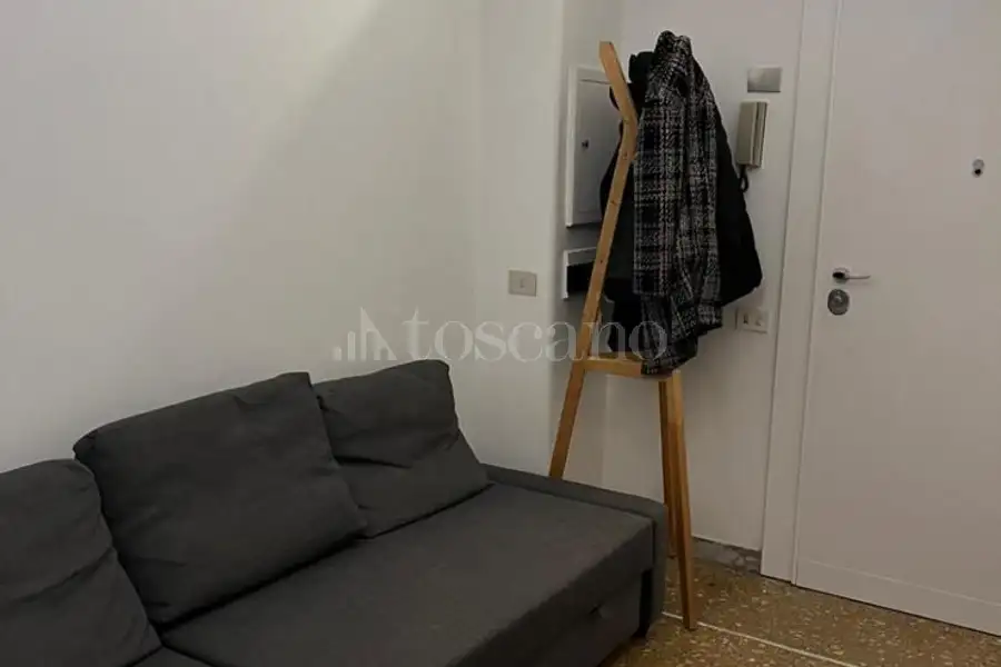 Stanza in affitto di 100 mq a €700 (rif. 36/2026)