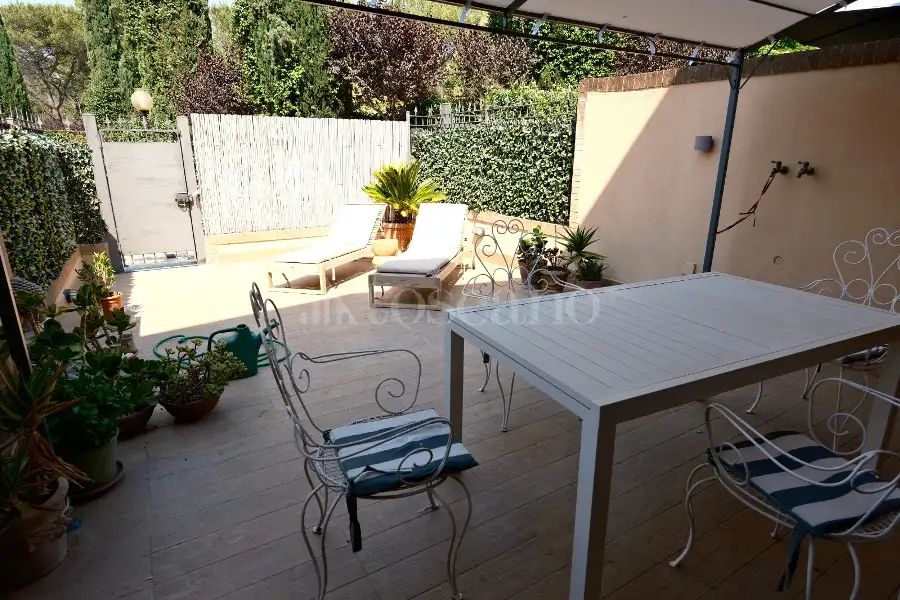 Villino a Schiera in vendita di 200 mq a €840.000 (rif. 39/2026)