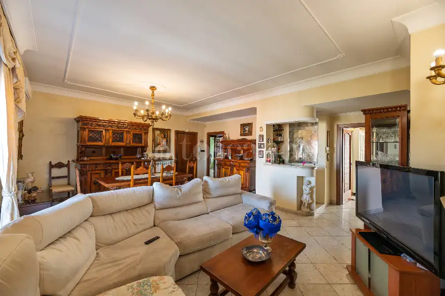 Attico in vendita di 120 mq a €220.000 (rif. 27/2025)