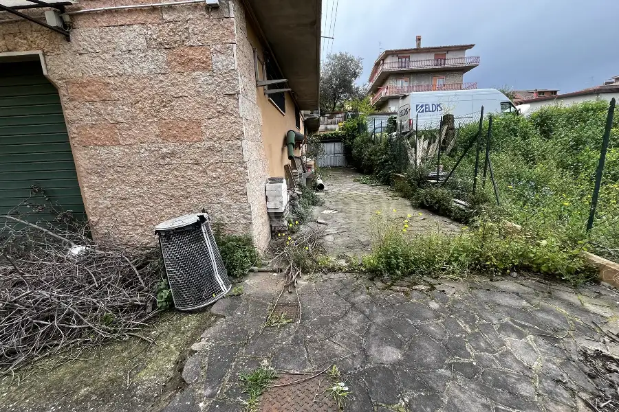 Magazzino in vendita di 182 mq a €175.000 (rif. 22/2025)