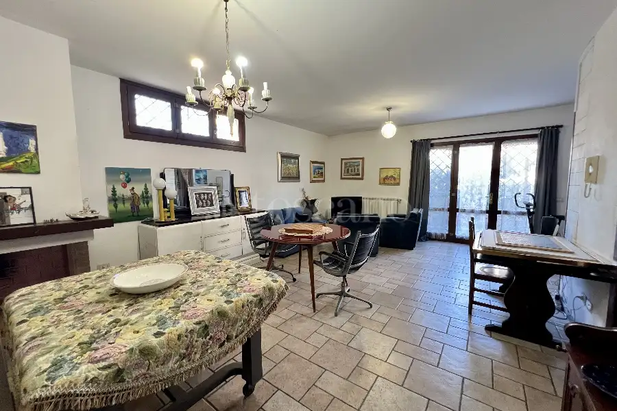 Villa Bifamiliare in vendita di 120 mq a €305.000 (rif. 97/2025)