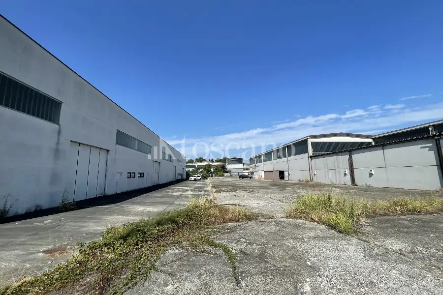 Capannone in vendita di 2780 mq a €748,000 (rif. BL6145VE)