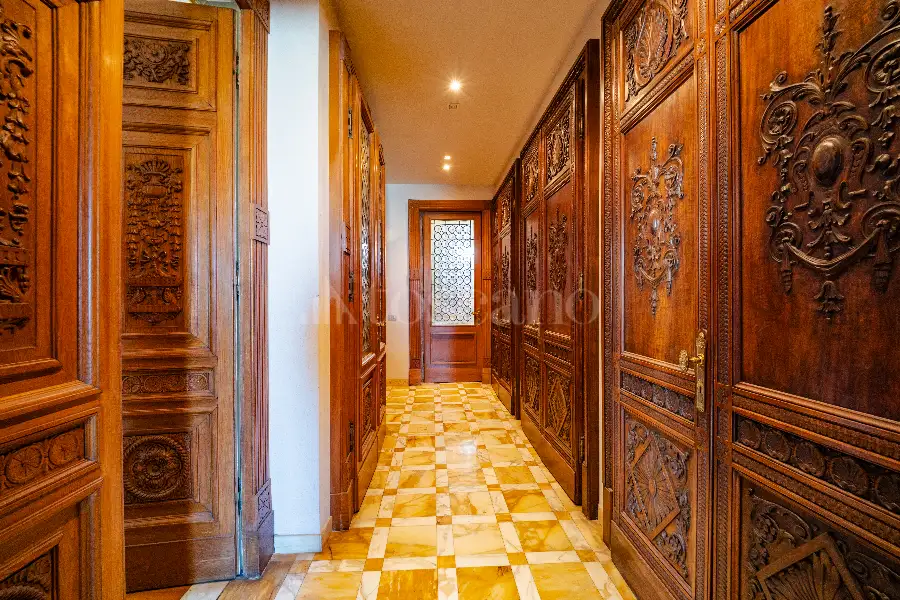 Attico in vendita di 440 mq a €1.650.000 (rif. 17/2026)