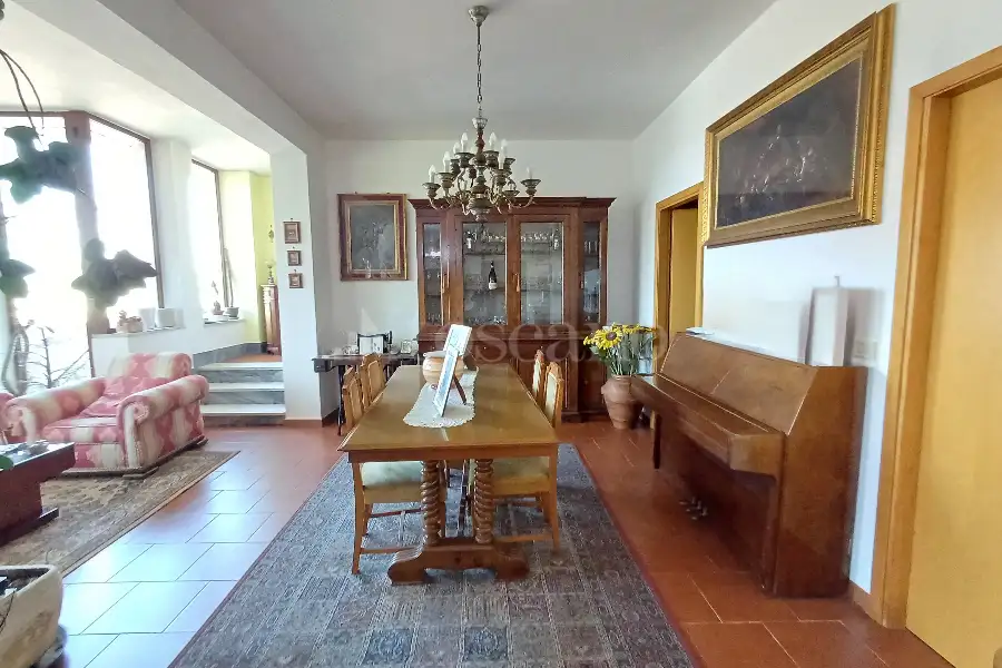 Villa in vendita di 250 mq a €349.000 (rif. 12/2025)