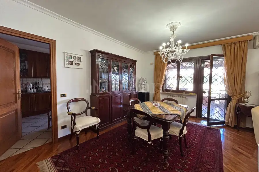 Villa in vendita di 380 mq a €599.000 (rif. 15/2026)