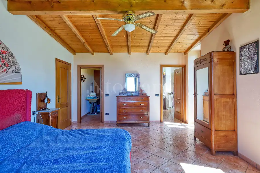 Casa Indipendente in vendita di 700 mq a €850.000 (rif. 146/2026)