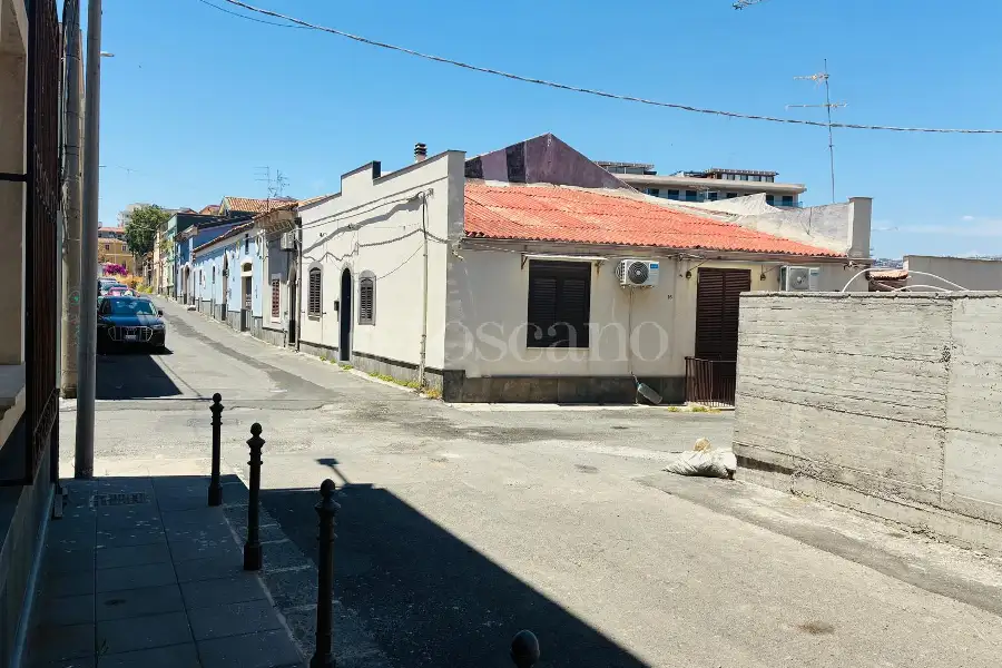 Casa Indipendente in vendita di 219 mq a €1.050.000 (rif. 106/2026)