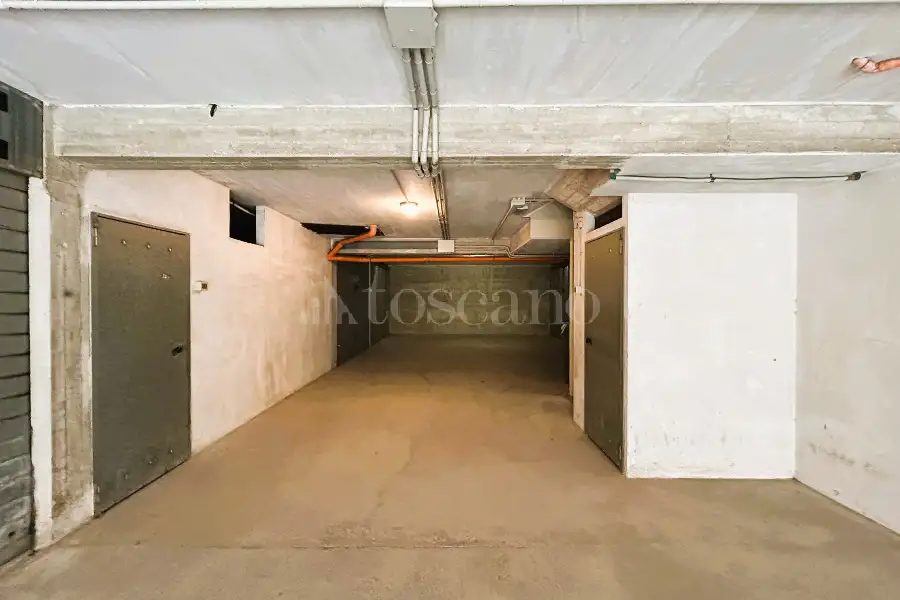 Box in vendita di 15 mq a €16.000 (rif. 60/2026)